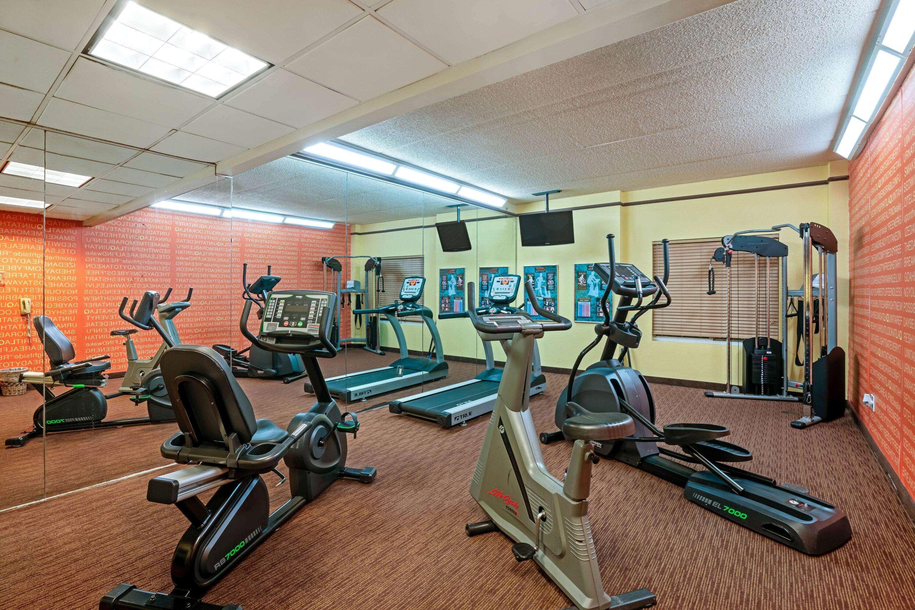 Hotel La Quinta By Wyndham Primacy Parkway Memphis