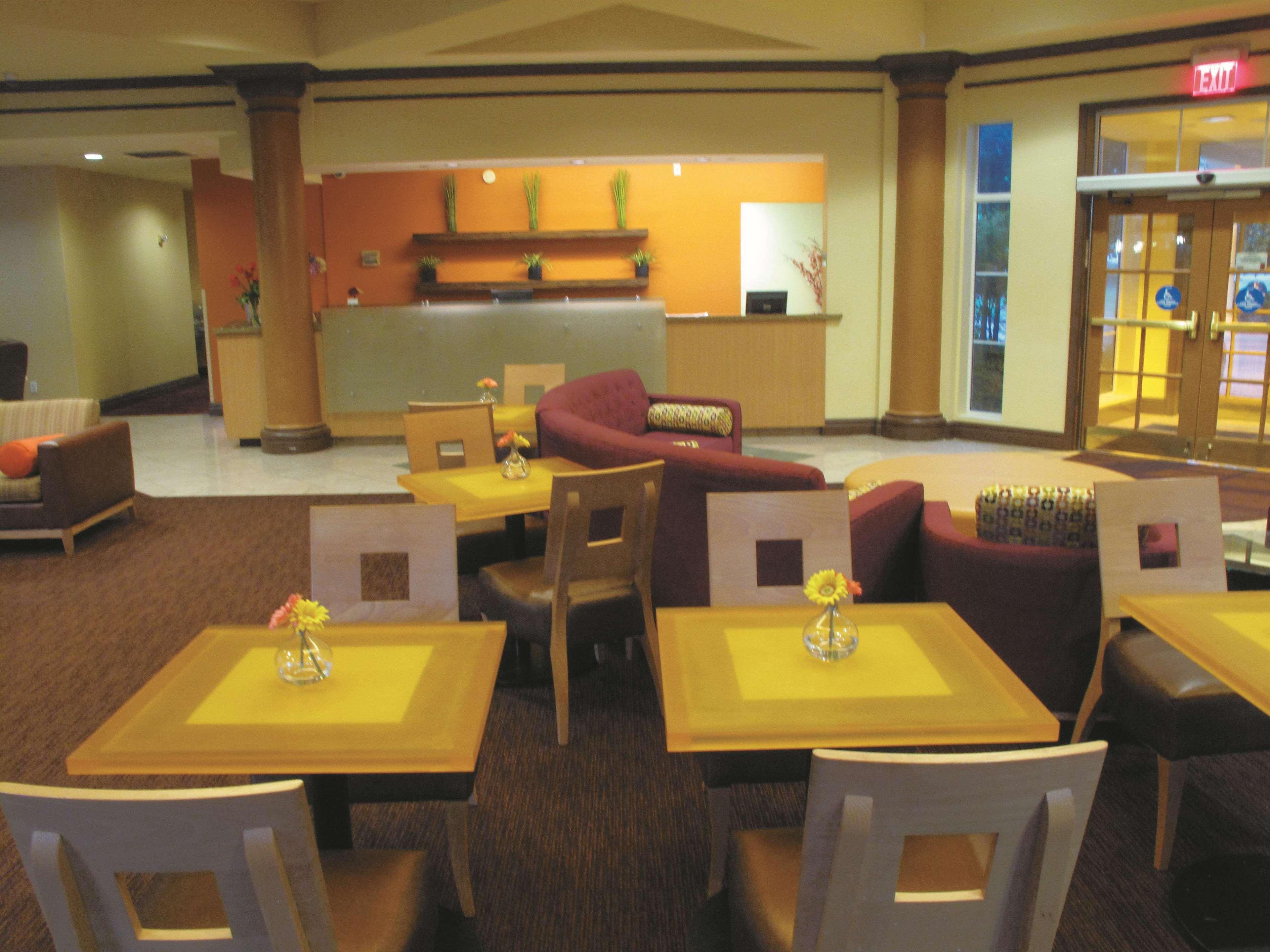 La Quinta By Wyndham Primacy Parkway Hotel 3*