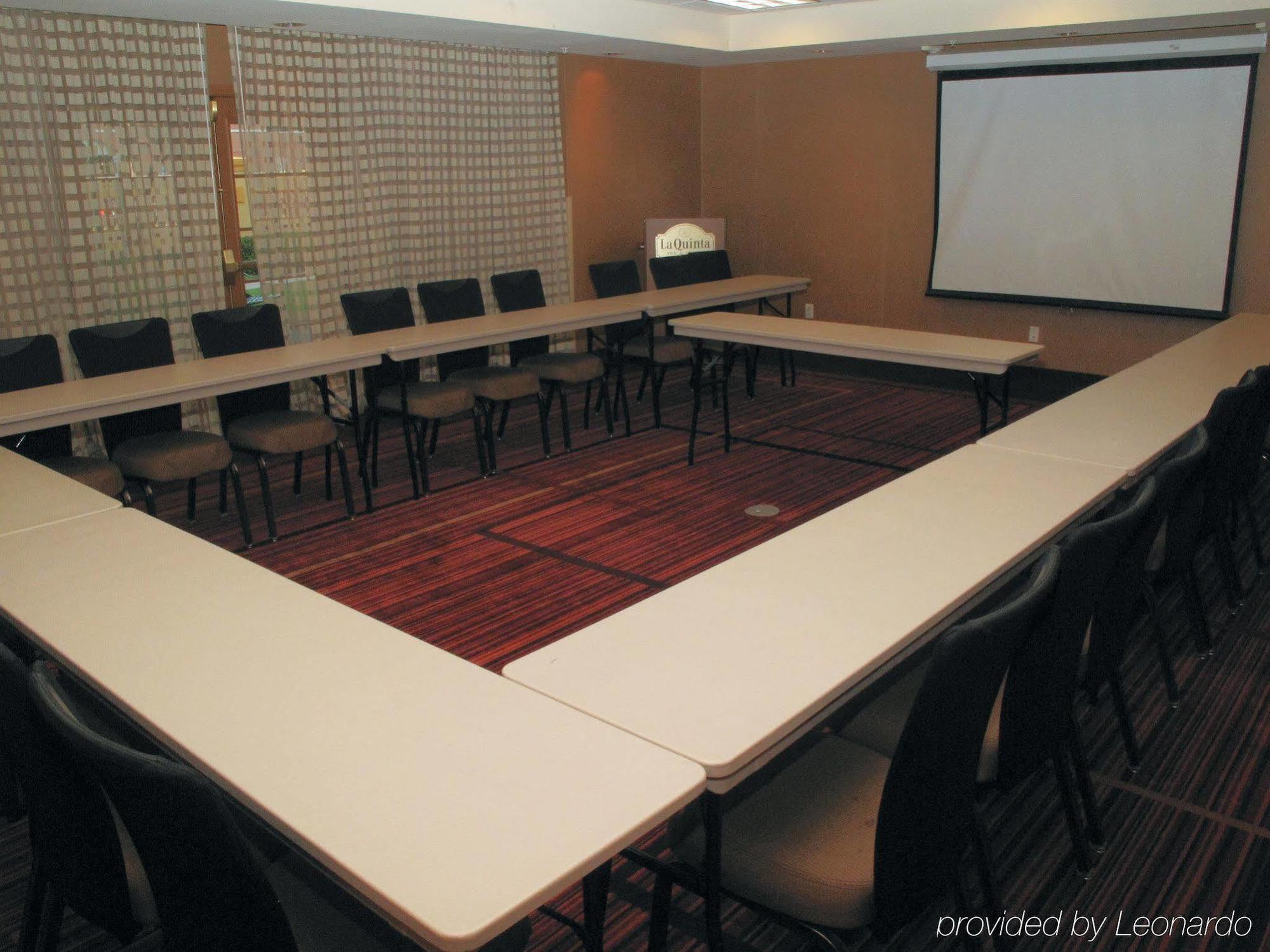La Quinta By Wyndham Primacy Parkway Hotel 3*